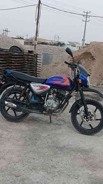 السلام عليكم دراجه بوكسر للبيع موديل 20 اوراق اصولي مجفته مره وحده ب950 وبيه مجال مكاني الديوانيه عفك
‏‪0776 440 8363
