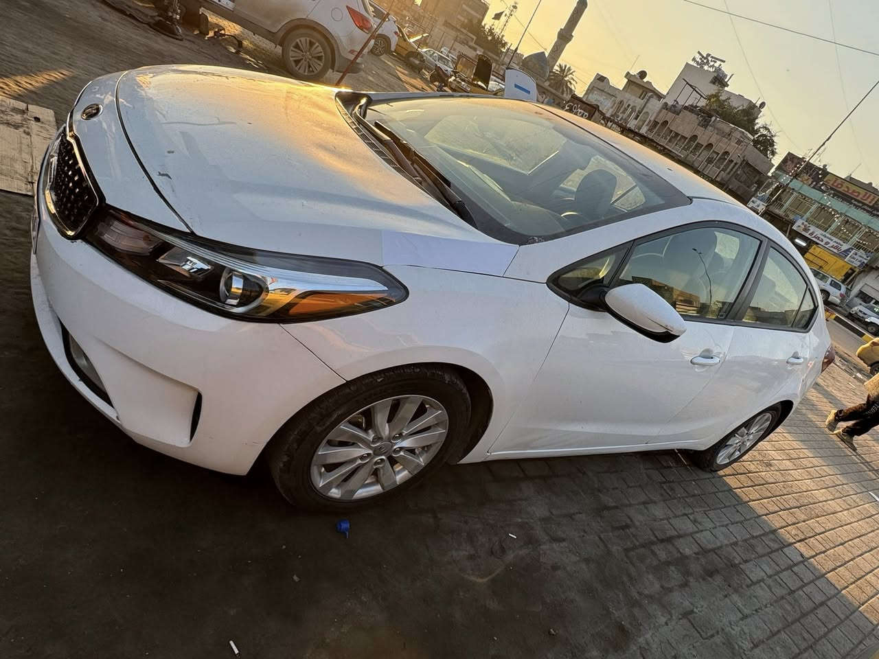 لسلام عليكم كيا فورتي 2017  ماشيه 90 ألف السونار موجود مكان السياره بغداد مدينه الصدر الأولى السعر 115 بيهه مجال للشراي ***********
