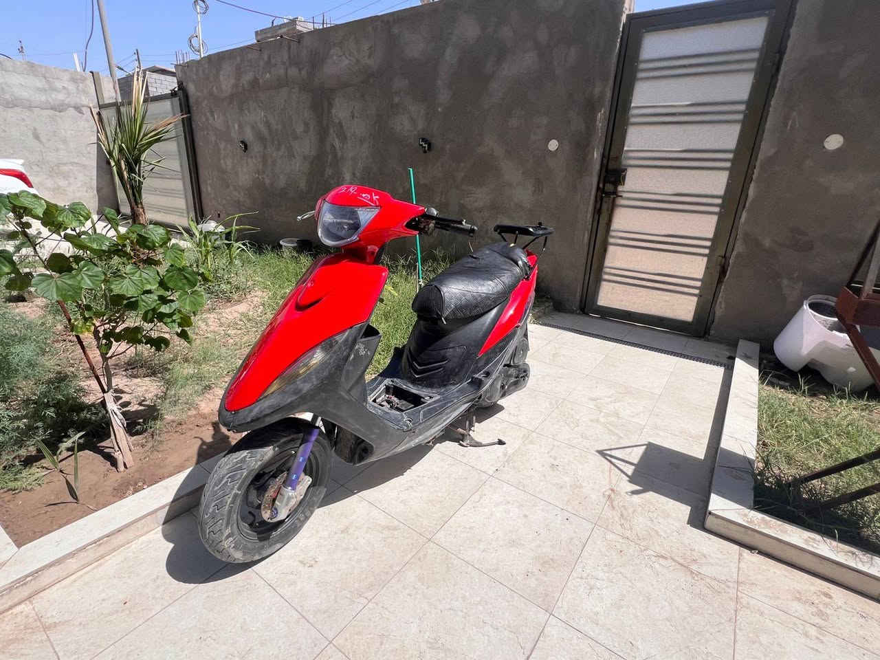 ماكس عدلة مفتوحة ولفات نضيفة بس لسلف ما يشتغل مختمة كفرات تايوان مكينة خرسة شرط من تمشي ما تسمع صوت دبلات خلفي وامامي شغالات شلعة ومعدل كلش حلوه بيهة معدل يخبل بل مشي سعرهة 600بيهة مجال مكاني ابو الخصيب حمدان شراي يتصل ***********💚
