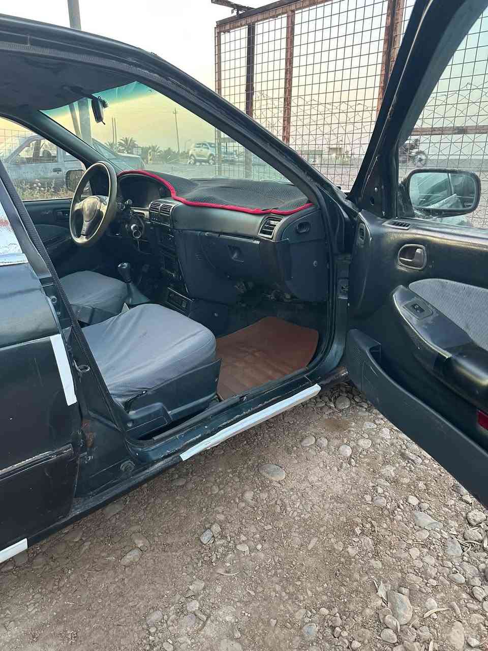 السلام عليكم سيفيه للبيع موديل ٩٣
رقم ديالى سنويه ورقم جديد هزه جديده كهربائيات شغاله 
باتري جديد مكينه وكير وصدر خير من الله
كيرعادي مكينه مفتوح 
السعر ٢٢وبيها مجال 
المكان ديالى كنعان 
الرقم ***********

