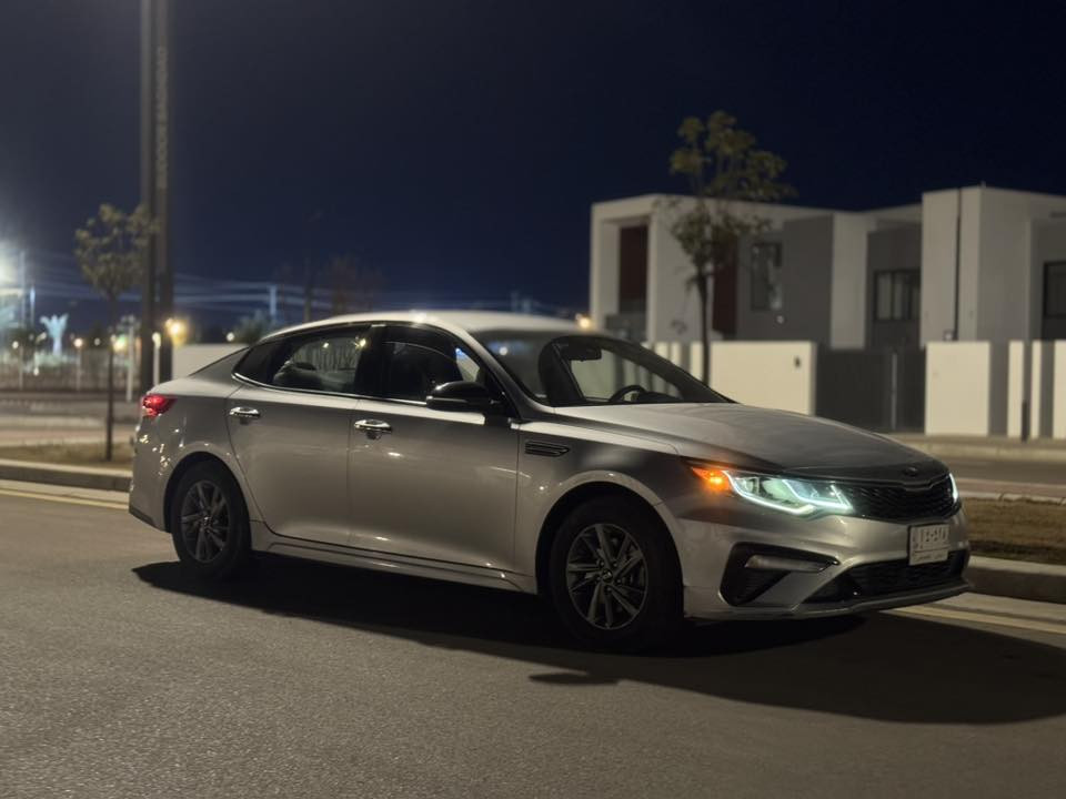 اوبتيما 2019  مواصفات fe حادثها مثل ماموضح بالصورة  مبدل باب بلادي نفس اللون مطابق رقم ديالى مكان السيارة بعقوبة السيارة نظيفة  مابيها اي نقص او ملاحظة    
***********
