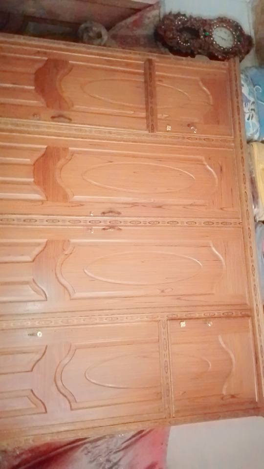 السلام عليكم اني ام زينب من النجف عندي كنتور وبوفيه للبيع وبسعر مناسب وهذا رقم الهاتف *********** وبي واتساب للستفسار خاص
