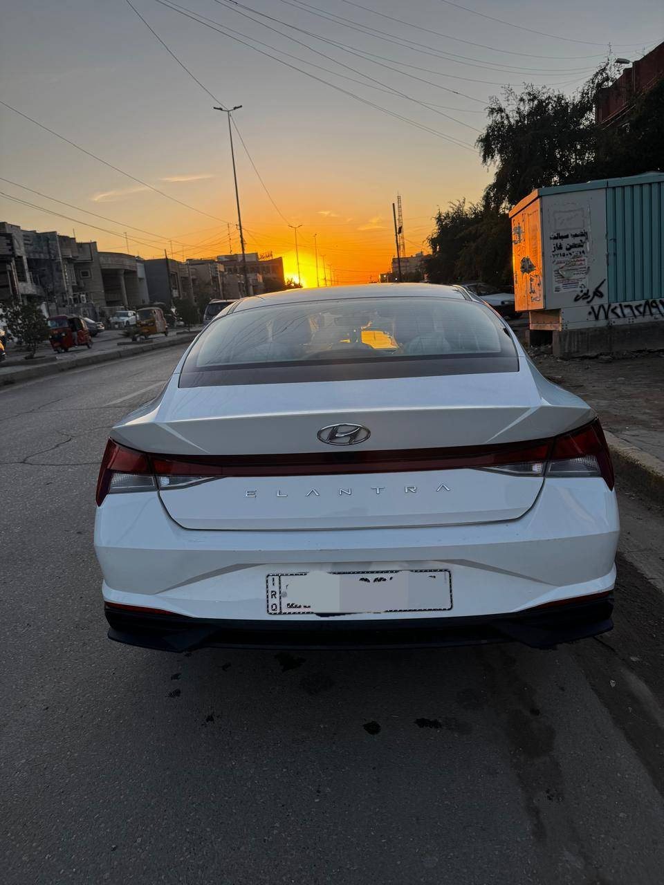 النترا وارد خليجي 2023 ابيض بغداد 
مكينه 1.6 فتحه تحكم استيرن قطعتين تبريد ماشيه 30 الف 
بيها ضربه بالبنيد كد شبر راجع بارد رايدها 158 ورقه 
رقم صاحب السياره  ***********
