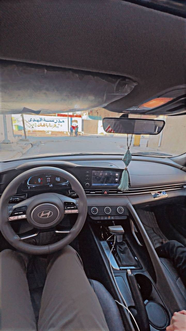 سلام وعليك انتر موديل2024 وكاله خليجه كوري اصلي محرك 2000دوش السياره فول موصفات
فتحه 
شاشه 
بصمات ثنين
تبريد قطعتين 
مري شفط
مكفوله من كلشي
حساسات اماميه وخلفيه 
ترحيب ثاتي 
وبيه هواي موصفات
السياره مال قصد باسم المالك كاعد ابغداد الجديده ويسويلك وكاله بعدله 7اشهر وتتسدد
السياره ماشيه 57
بعده شركه 
السعر 175
رقم ***********
