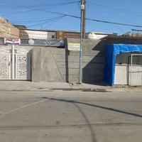 دار للبيع الورفلي الساحه 300 عدد غرف النوم في الطابق الول  ثنين غرف نو...