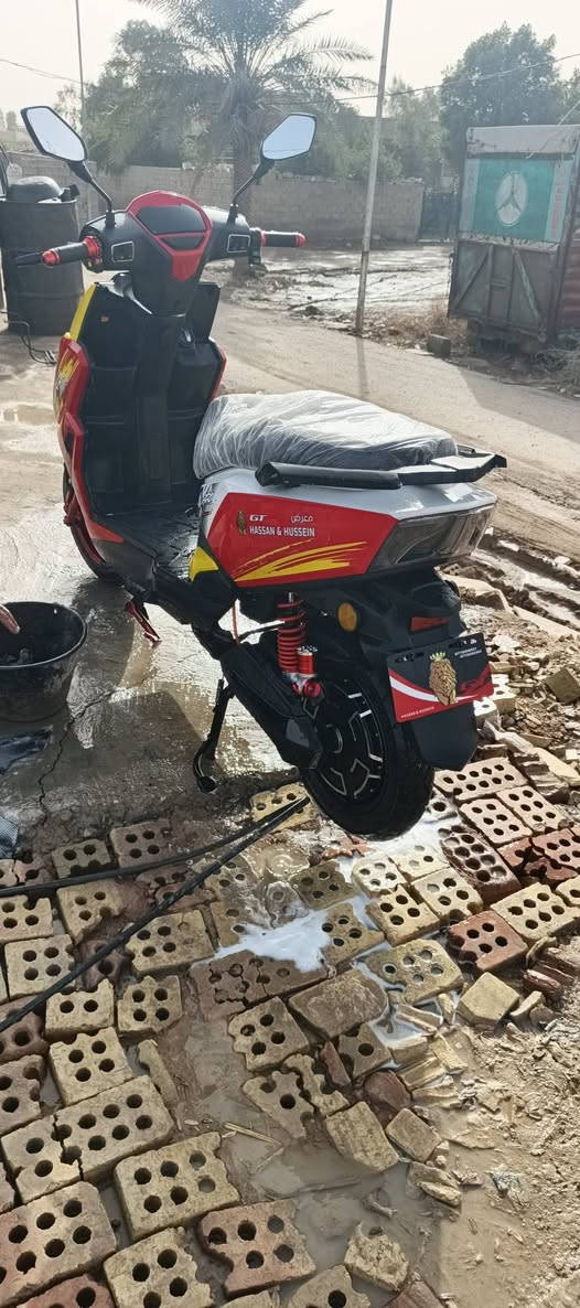 السلام عليكم
دراجه سكنس شحن بطاريه اليثيوم
مستخدمه سبوع فقط 
بغداد تقاطع النهروان 
قيم بل يرضي الله 
***********
