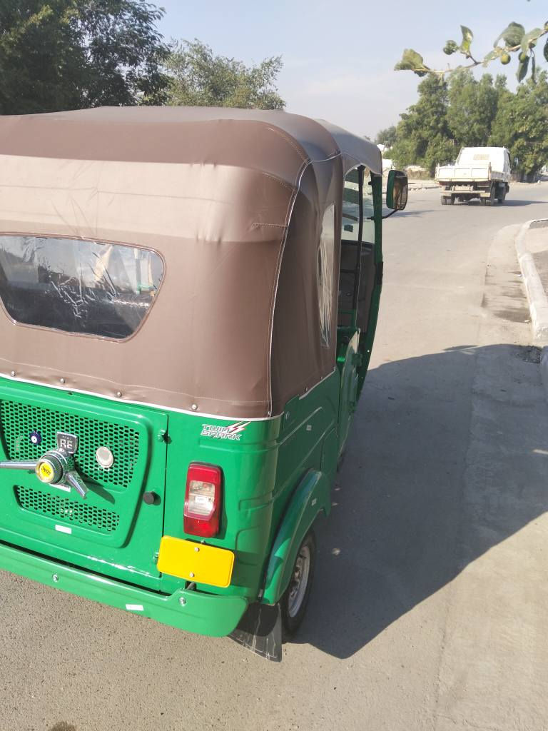 سلام عليكم اخوان تكتك لبيع موديل2022مضلع شهر 11 تكتك خير من الله جديده مال جناي المكان بغداد حي العامل
اي استفسار على هذه الرقم *********** غير متواجد على فيسبوك فقط على رقم على صاحب الأمام واتساب لايوجد
