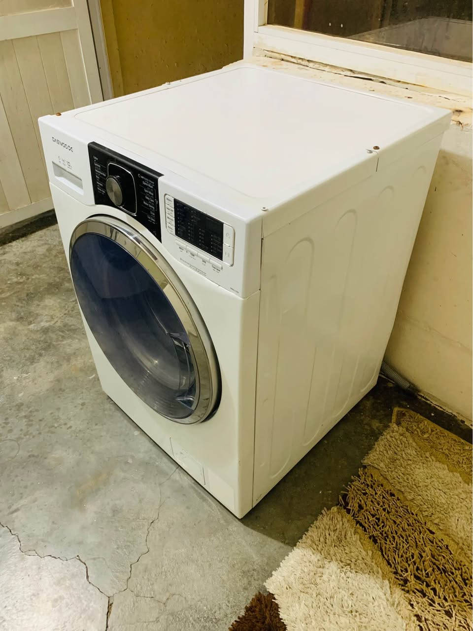 ئەم غسالەیە لۆفرۆشتن مارکەی دایۆ 10 کیلۆ لۆک لۆکە زۆر خاوێنە بێحەیبە بەشەرت و زەمان دەفرۆشم 
ناونیشان هەولێر دارەتوو گەیاندن بەخۆرایە بۆناو هەولێر📍
لۆ زانیاری زیاتر *********** ڤایبەر واست ئاپ📞 أربيل, العراق
