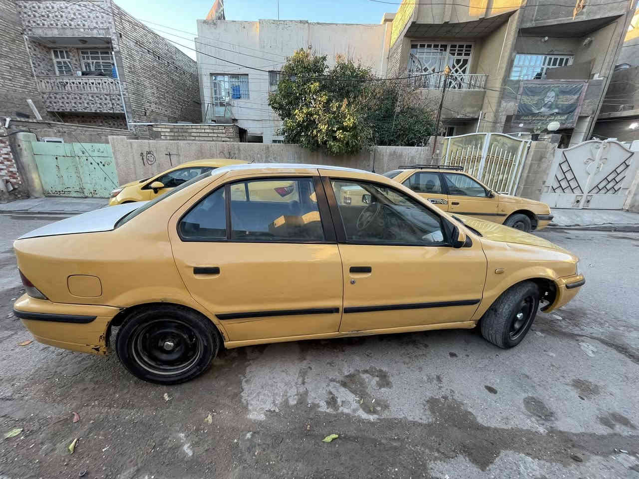 السلام عليكم سمند2011 رقم بغداد انكليزي سيارة خير من الله لاتنقيص ولا تبخير ضربتهة جاملغ وبنيد صفحت السايق عليهة غرامات 500 الف تنزل من السعر نقصة بس غاز تبريد السعر 32 ورقة مكاني بغداد المشتل ***********
