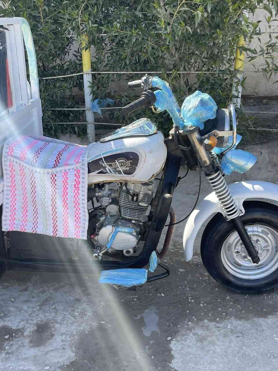 السلام عليكم
ستوته دايون 

مديل 2014

محرك جديد

مامفتوح محركهه 

تايرات جدد 

وراق صوليه 

كهربائيات جدد

سلف هندر 

شاير شغاله 

شاصي مكفول 

ركبه مكفوله 

مكاني ناصريه قضاء الرفاعي 

نتصل وبلخدمه 

***********
