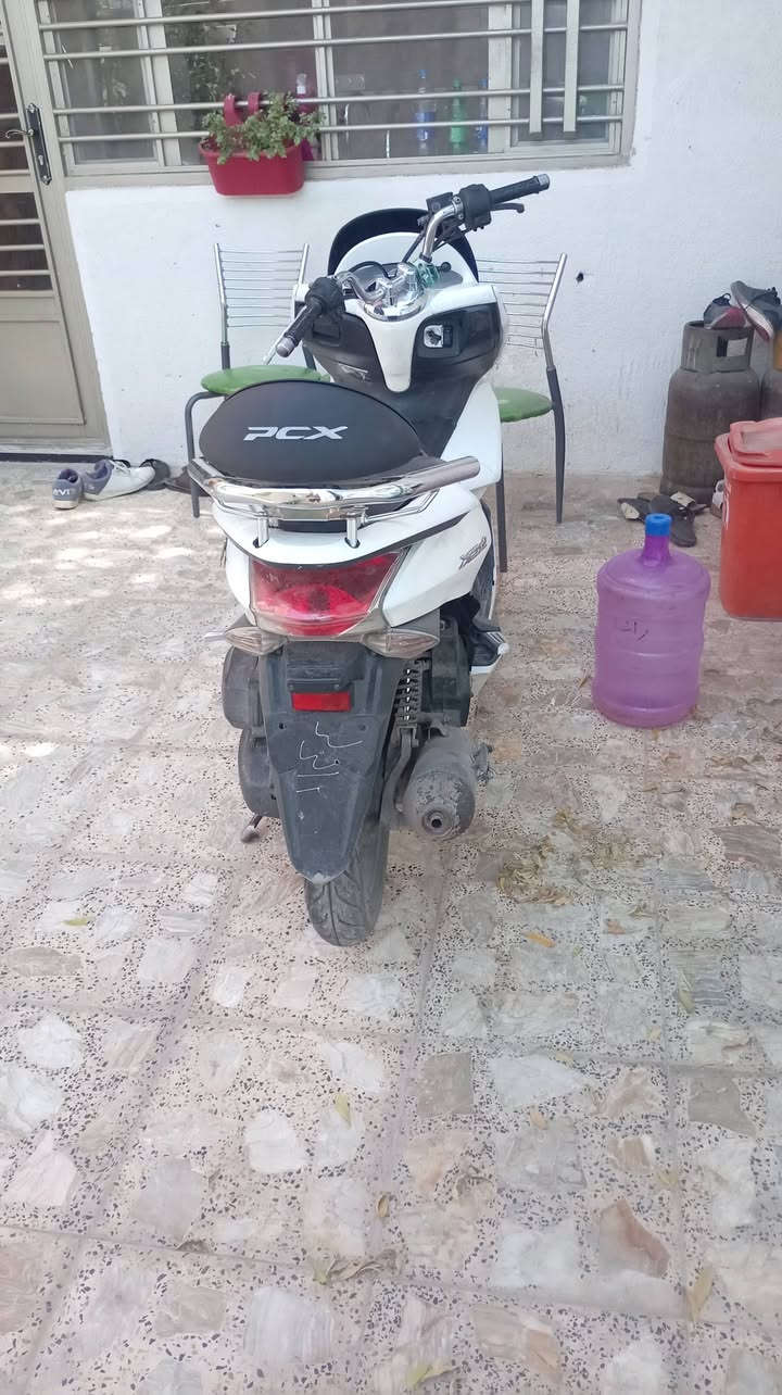 Pcx150cc اندعمت من كدام بس شغاله كلشي مابيه
مكاني الاعضمية سعره850 رقمي ***********
