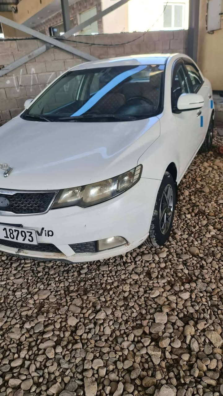 #مكلف_بل_نشر قير متواجد ع نت
البيع سيراتو موديل  11 رقم اربيل دولي محرك 1600 سونار موجود المكان واسط الزبيديه ترهم مراوس بسوناتا ***********
