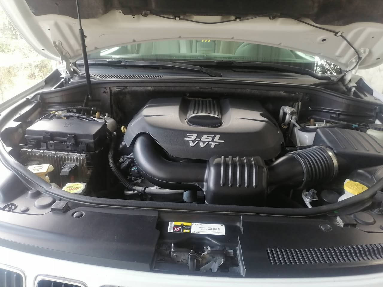 اسلا عليكم جيب 2014 خليجي لمتدد مكفوله عده بارد 4 أصابع وشخوط بسيطه ماشي 200 ك لمتدد فول الفول بنوراما جنطه كهربائية جكات تصعد وتنزل حساس امامي وخلفي شاشه كبيره تحكمات استيرن خزن ميموري كشنات كهربائية فوللل الفول داخل بيجي لايت زنون شاده 250  الفف قوي كلششش سعر 230 وبيه مجال مكان بابل اجبله الشراي يتصل *********** 💯💯
