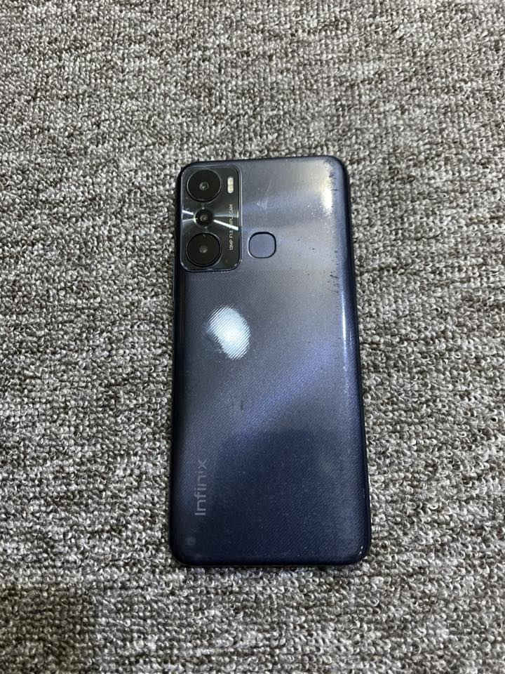 إنفينيكس ذاكره 128مال بيت الجهاز امانة الله نضيف قيم وخذ بلي يرضي الله 
المكان بغداد (***********)
