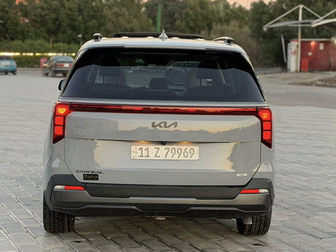 ياالله
السلام عليكم 

كيا كرنفال هايبرد 2025 SX  وارد امريكي 

Kia Carnival Mpv Sx 2025 1.6 Hybrid  

 

                  Hybrid حجم المكينه : 1.6 تيربو + هايبرد 

         المسافه المقطوعه : 200 ميل بعدها زيرو 

            الضرر : صبغ باب سلايت وجاملغ خليفي  

حالة الايرباك : سليم مطاك ولا ايرباك 

#مواصفاتها 

1.شاشه 

2.كامرات 360

3.بصمه

4. بنوراما فتحتين

5.ويل كب اسود

6. تشغيل عن بعد

7.حساسات خلفي امامي

8.بيبان كهرباء

9.لايتات لد

10.لايتات زنون

11.بكلايتات لد

12.اشاير بالمري

13.رادارات 360

14.كشنات جلد مشمشي

15.ثلاث قطع تبريد

16.هيترات بالكشنات حار بارد امامي خلفي

17.هندبريك بصمه

18.شحن وايرليس

19.هيتر بالاستيرن

20.كشافات 

21.مري شفط

22.كشنات كهرباء امامي خلفي

23.كشن السايق ميمري

24.تحديد مسار

25.نظام ايكو سبورت عادي

26.كامرات محيطية داخل السياره

فول موصفات 1/1 جاهزه مرقم بغداد 

🟩 السعر  _الطلب في التعليقات سيأتي إليك مباشرة 

تفاصيل اكثر هذا رقمي *********** تحياتي 

مكان السياره بغداد حي الجامعه
