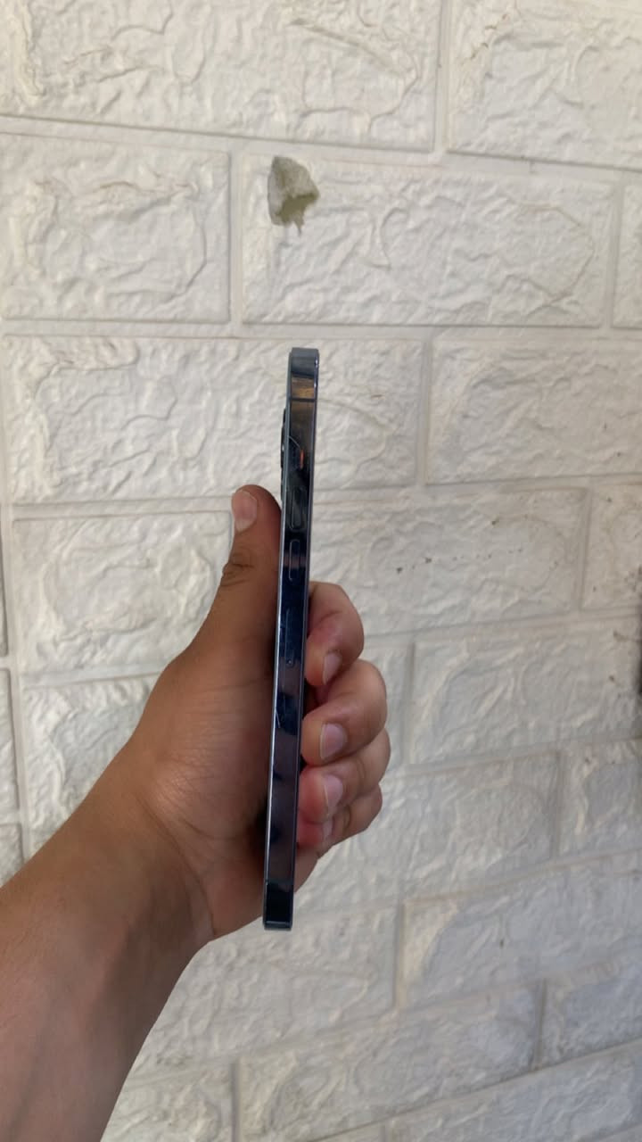 Iphone 13 pro max
ذاكره:١٢٨
باتري:٧٨
شاشه بلادي فيه نقظة اسود صغير 
الضهر مبدل 
سعر:٢٥٩$


**إذا كنت صاحب هذا الإعلان وتريد حذفه لأي سبب، رجاءا أرسل رسالة إلى الدعم الفني**