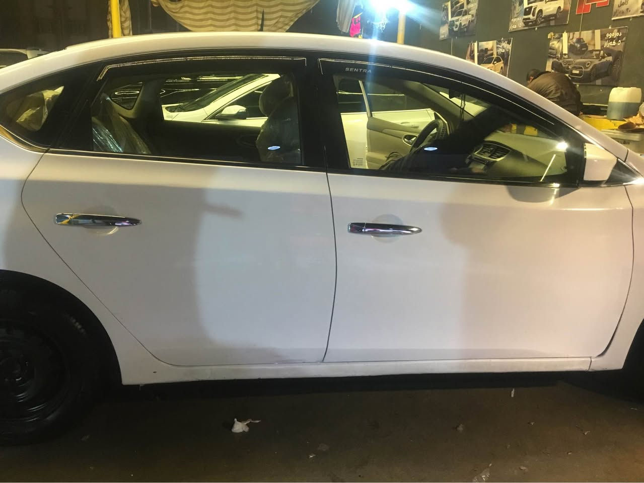 سنترا2016خليجي 
*ماشيه ١٦٠كيلو 
*كير ومكينه شركه ما مفتوح برغي 
*رقم سليمانية دولي
*سنويه جديده
*قطعتين  (صبغ بونيد +دوسه )بدون دواخل وارباك ما طاك '
*مكان سياره سليمانيه 

:::::********************** السليمانية, العراق
