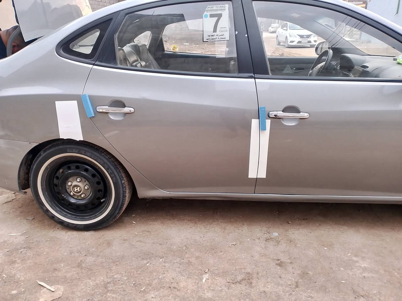 السلام عليكم سياره النترا اصل
(كصه جنطه) 
(للبيع موديل 2010)
سياره متومه ارقام وسنويه شمالي طبق الاصل عل شاصي
 سياره جاهزه مري شفط( تبريد ثلج شرط كير مكينه كفاله شرط شرط نعومه فول لادكت ولف (كير ومكينه وحداده كارتون شاشه جديدة حساسات خلفيه) 
تخم تاير باتري جديد) سنوية جديدة 
صفاحها موس واحلا من الصور 
العنوان البصره
السعر 42 وبيها مجال للطيبين 
رقم الهاتف / ***********
