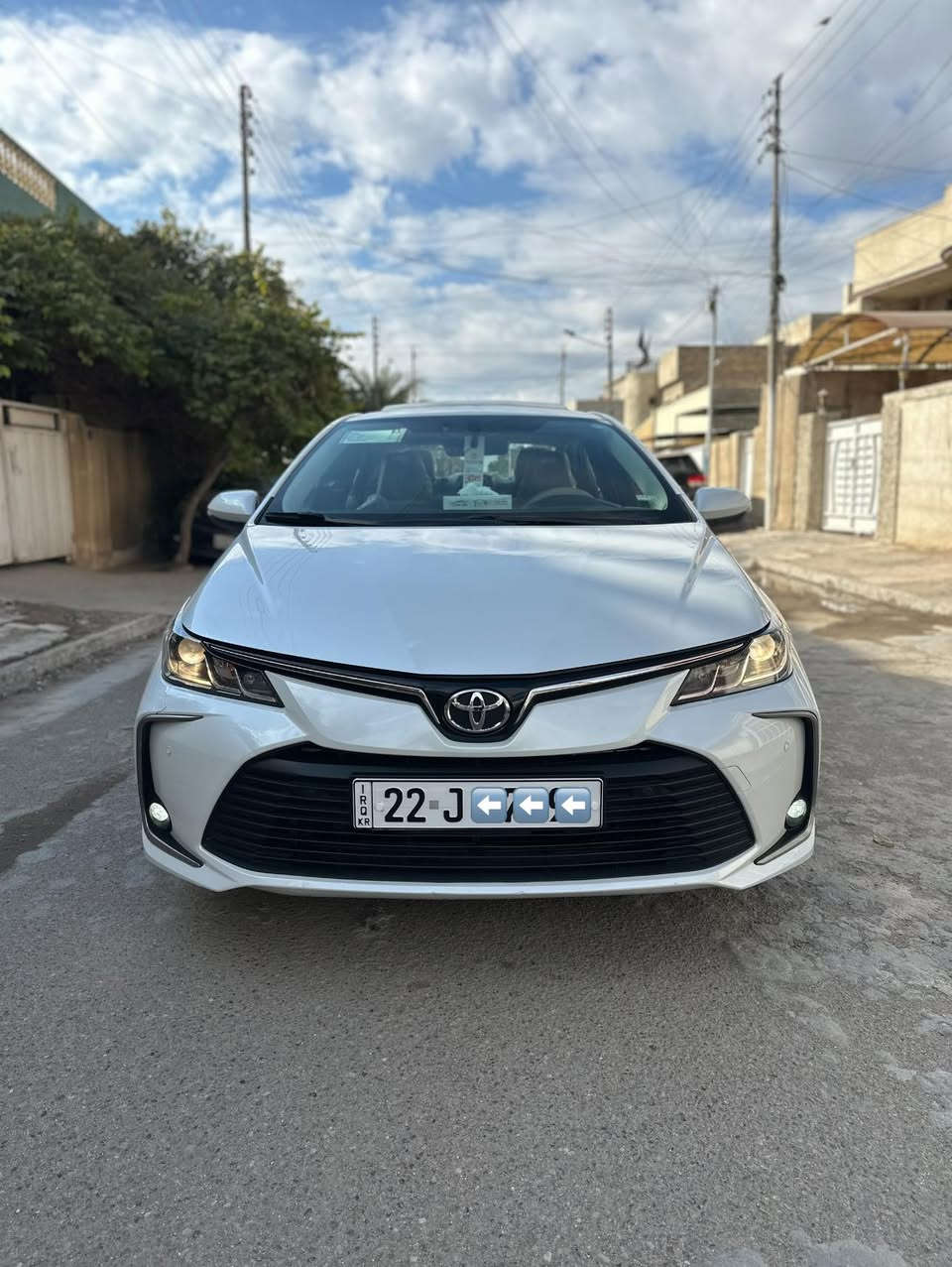 السلام عليكم
كورلا  2022 ساز خليجي  ام ضمان (ساز بانزين) SAS
فول مواصفات 
سلايد روف 
حساسات امامي خلفي 
تبريد قطعتين 
بصمه تشغيل 
لون صدفي
رقم اربيل بسمي 
العداد 62 الف كيلوو 
السنويه بأسمي ثاني يوم احولك 
السياره بدون صبغ مكفول سيارة 
للاستفسار  ***********اتصل عل واتساب 
مكان السياره بغداد /
