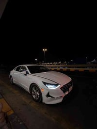 سوناتا ٢٠٢١ رقم بغداد تحويل مباشر  لون ابيض  مواصفاتها  كروز سرعه  مثب...