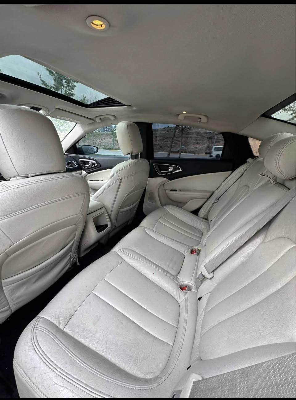 للبيع c200  داخلة كلين  هنا صار بيها نص باب سايق صبغ فقط  بدون دواخل ولا ايرباكات  فول مواصفات 2016      السعر 118 ومجال  محرك 2400     ☎️***********
