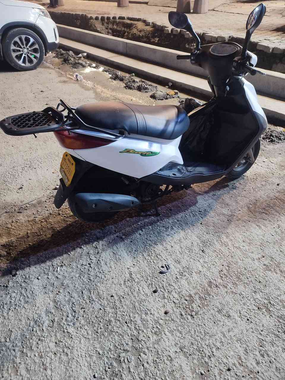 دراجه بريز للبيع 
مكينه ناعمه كلش 
شغاله سلف وهندر 
كهربائيات كلهه شغاله 
دراجه كل نقص مابيهه 
المكان البلديات تقاطع الكهرباء 
شراي اتصل ‏‪0771 509 8070‬‏
السعر 450
