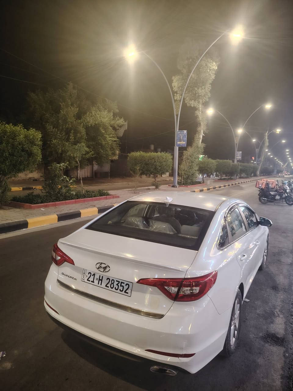 سلام عليكم
سوناتا مديل17وارد امريكي 
كير محرك بحاله جيده 
سياره بيها تكشير بلجنطه وبل قماره 
***********
