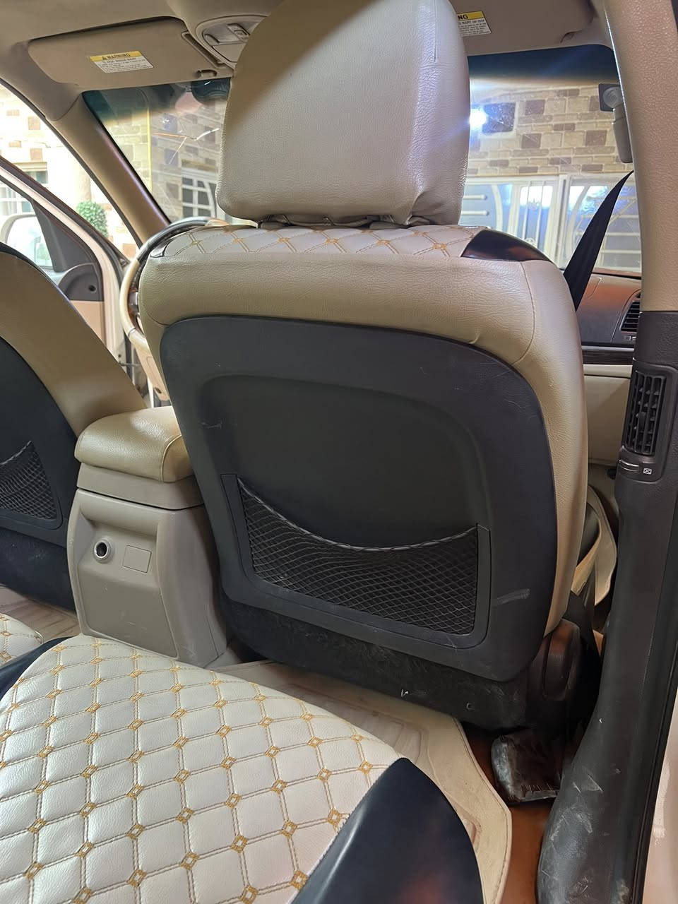 سنتافي مديل 2012 فول واحد على واحد
فتحه سقف 
مري شفط شاشه اصليه
تحكم ستيرن 
كامره خلفيه لايت 
مكينه سته سلندر 3500
سبع راكب تبريد 3 قطع 
كشن كهربائي 
سياره ضربتها الباب مال سائق والي وراها بس شغط وهنا بالعراق من اجتي 
محرك بس الكازكيت مبدل
سياره ما بيه اي نقص تخم تاير جديد صدر امامي خلفي زيرو
رقم بغداد
مكاني بغداد
 ماشيه 170 حقيقي
السونار موجود بالصور 
السعر 152 وبيها مجال 
مكان السياره بغداد
 الرقم للاستفسار  
***********
***********
