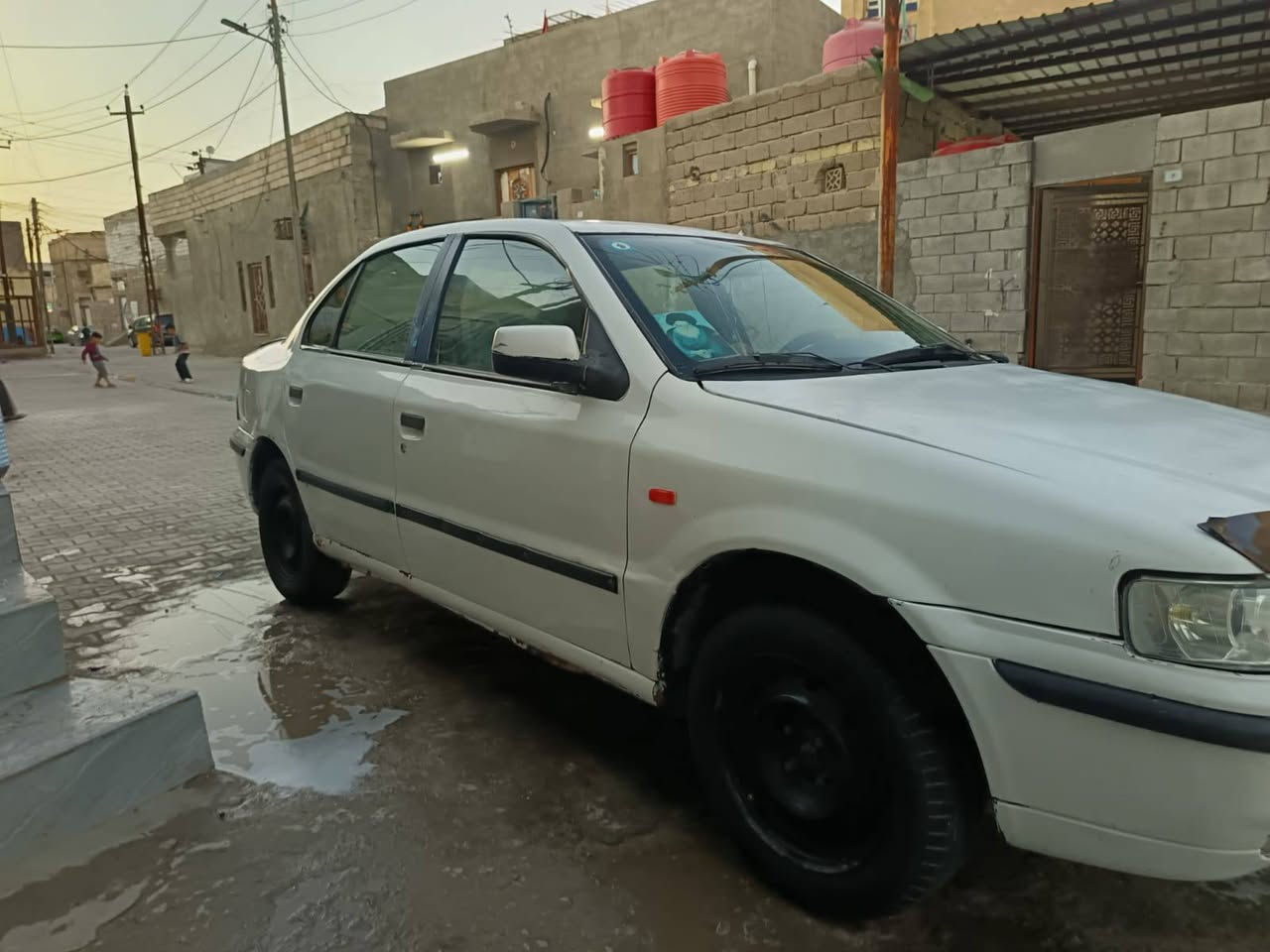 السلام عليكم سمند خصوصي كير محرك شرط كهربائيات تبريد  كله شغال رقم جديد سنويه ل٣٠  راعيه يمي موديل 10 ترايك وين ما جان سعر 29 وبيه مجال للطيبين رقمي ***********
