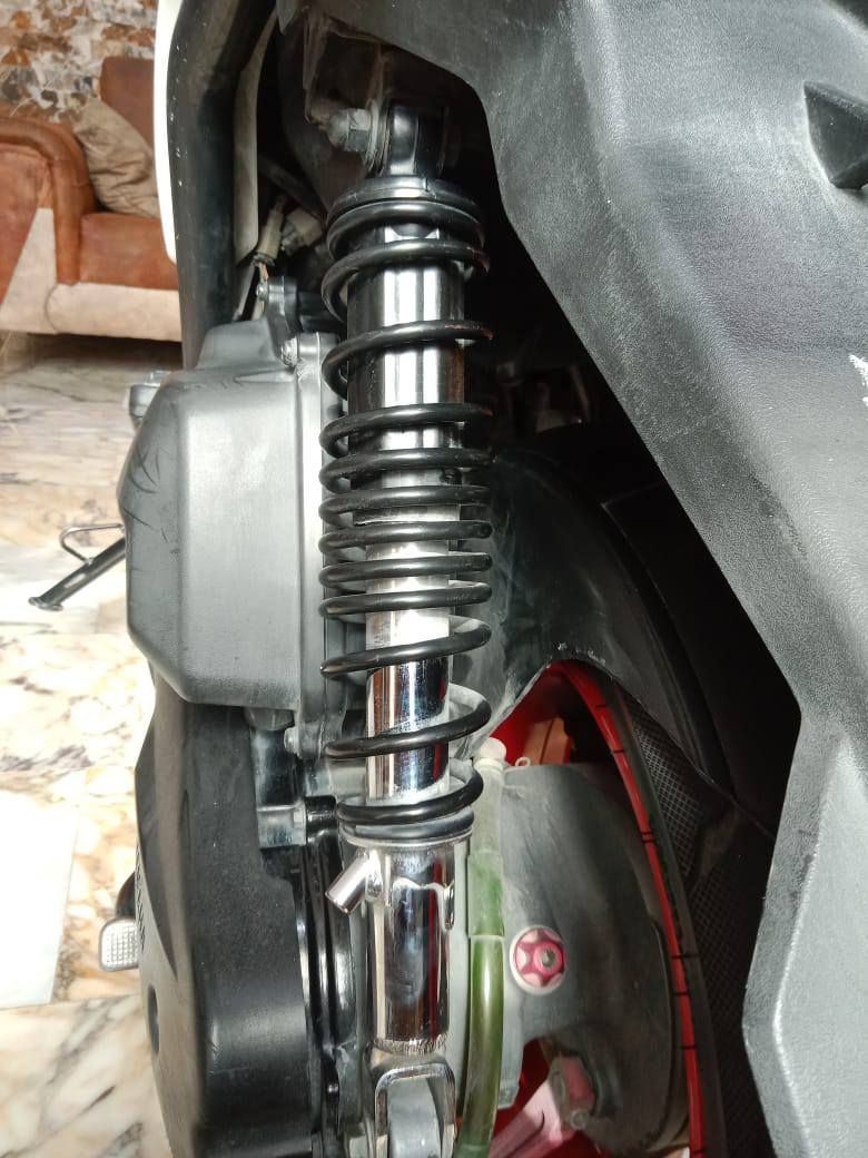 سلام عليكم للبيع سكنس جبلي نضيفه برغي ما مفتوح بيه عله وضع الرمبه كفرات ختم واحد 
وصله موجود  نازله من معرض الزيتون سعر 1350 بيه مجال للشراي مكان ناصرية مركز حي الشموخ رقم ***********
