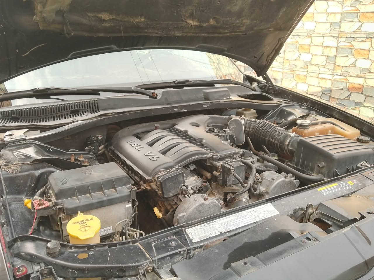 السلام عليكم ورحمة الله وبركاتة 
اوباما ادوات كصه جنطه
متوم شمالي شغل مضبوط 
موديل 2010
المحرك 3500
السياره جاهزه ما بيهه اي نقص 
داخل جلد بيجي
تبريد تدفئه 
لايت زنون
ستيرن كهرباء
كشنات كهرباء
مضخم صوت 
للاستفسار ***********
العنوان ناصريه
السعر 35
