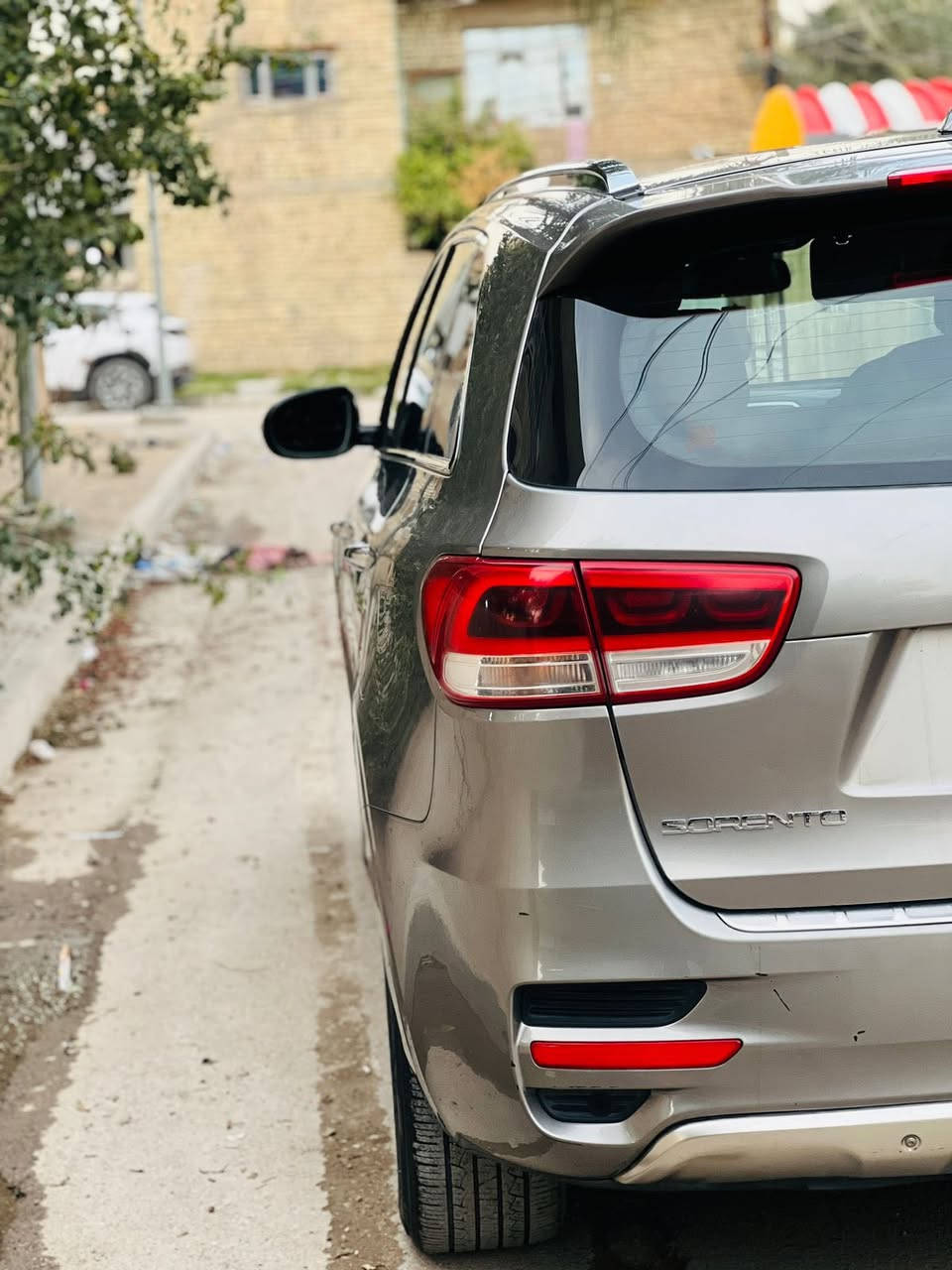 سلام عليكم سورنتو موديل 2018فول مواصفات sxامريكي حادثها جاملغ وبنيد فقط مري شفط بصمه ثلاث وضعيات قيادة بنوراما مري قلاب عند الرجوع شاشه جبيره تدفئه بل كشنات الاماميه كشنات جلد خزن ميموري بل كشن كشنات كهربائيه جنطه كهرباء 7راكب ثلاث قطع تبريد مكينه v6 كير مكينه مكفوله شاشه دجيتال ثلاث عدسات زنون بلادي نقطه عمياء بل مري حساسات خلفيه جام اربع اوتو بحادثه بدون دواخل 
السعر 225 وبيها مجال 
الاستفسار ***********
