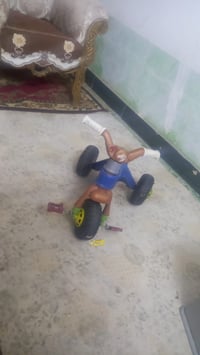 بايسكل أطفال • للبيع