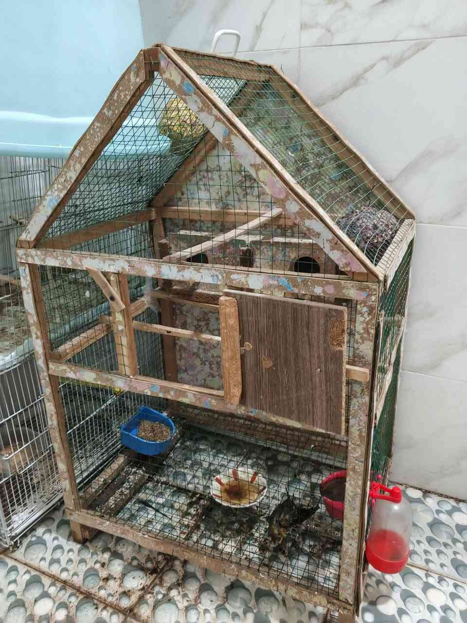 بايسكل شحن وماطورات ماء واقفاص للبيع تواصل ***********
