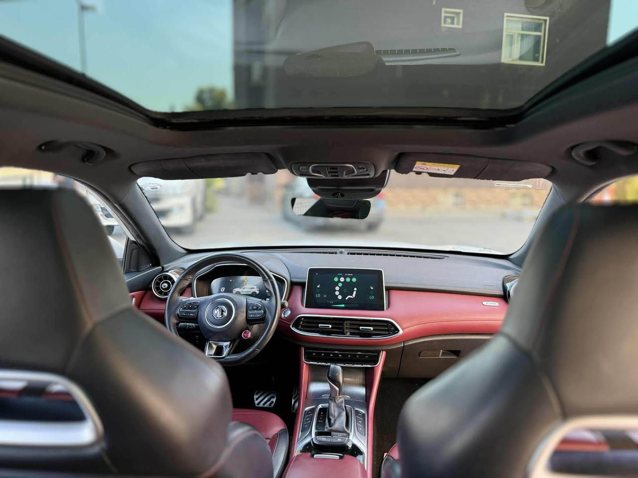 MG HS 30T
ئێمجی ئچ ئس مەکینە گەورە ٢٠ تۆربۆ 
قەپات مواسەفات 

پانۆراما ، دەبل ئەکسل ، ناو سپۆرت ، ترۆفی ، سەلاجە 
سندوق شەفت ، لایت لید ، سێ مۆد ئیکۆ نۆرماڵ سپۆرت،. 
تەبرید مەرکەزی ، ئاوێنە شەفت ، پێش و پشت حەساس
سەیارە کە بەس یەک شوێنی گچکە پیدی ئارە 
سەعر :-١٣٥$
مۆبایل :- *********** أربيل, العراق
