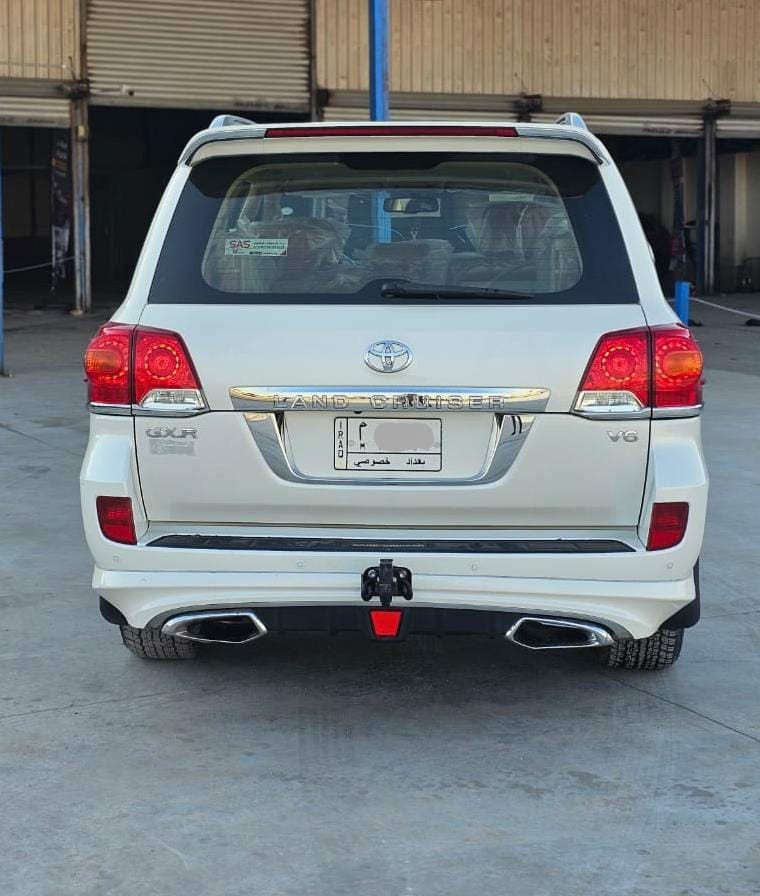 لاندكروز 2015 بريمGXR  وبسعر مناسب 
    محرك 6 سلندر جديدة وبالحقيقة احلا من الصور ماشيه 95 الف كم حقيقي  تخم تاير دنلوب جديد رقم بغداد شبه مميز
 مكفولة كفالة عامة حتى بارد مابيها 
المواصفات شاشه كبيره  فتحة سقف مري شفط مري قلاب بصمة بيبان
بصمة تشغيل تفتيح وتقفيل  كامره خلفية طفايه حساسات امامي خلفي
ثلاجة ايكو لد نهاري تحكم استيرن لايت زنون كشن كهربائي 3 دكم تشغيل عن بعد  تقفيل جام اشاير ترحيب 8 ايرباكات
3 قطع تبريد زراكات لايت
 كير محرك مكفولات
السعر 388 
***********
