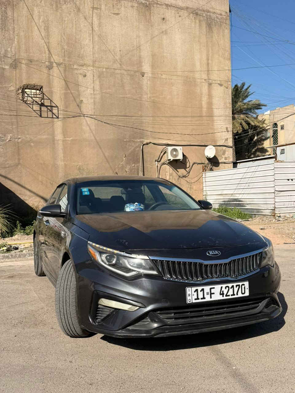 السلام عليكم 
كيا أوبتما 2019
مكينه 2400gdi
لايتات led 
شاشه كبيره 
رادار امامي 
رادار جانبي 
مانع انزلاق 
صدر جديد 
باتري جديد 
صور الحادث موجوده بل منشور 
السعر 132
مكان السياره بغداد السيديه 

0776 023 2032
