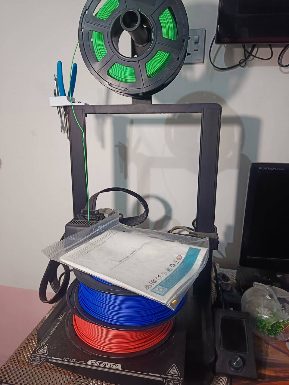 طابعة creality. andr3 v3 se

وياها 3 رولات فلمنت طابعة نظيفة 90٪

نماذج طبعتهة بنفس الطباعة و موجود مقاطع منزلهم بل يوتيوب 

سعر 260قفل

مكاني كركوك تواصل واتساب ***********

توصيل ماكو الي عندة سيارة يجي ياخذو من البيت
