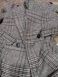 قطعة • ملابس • للبيع