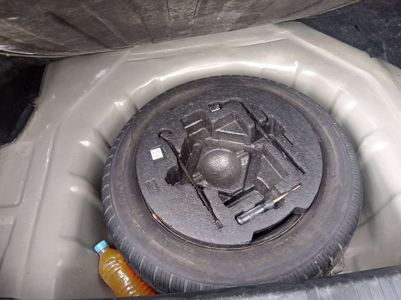 سلام عليكم سياره اوبتما 2007وارد أمريكي مصبوغه حزام مكينه 2400تخم تاير صدر جديد تبريد تدفئه حادث امريكه جاملغات خلفي سياره خير من الله 
عنوان واسط صويره. سعر ٧٥ بيها مجال
***********
