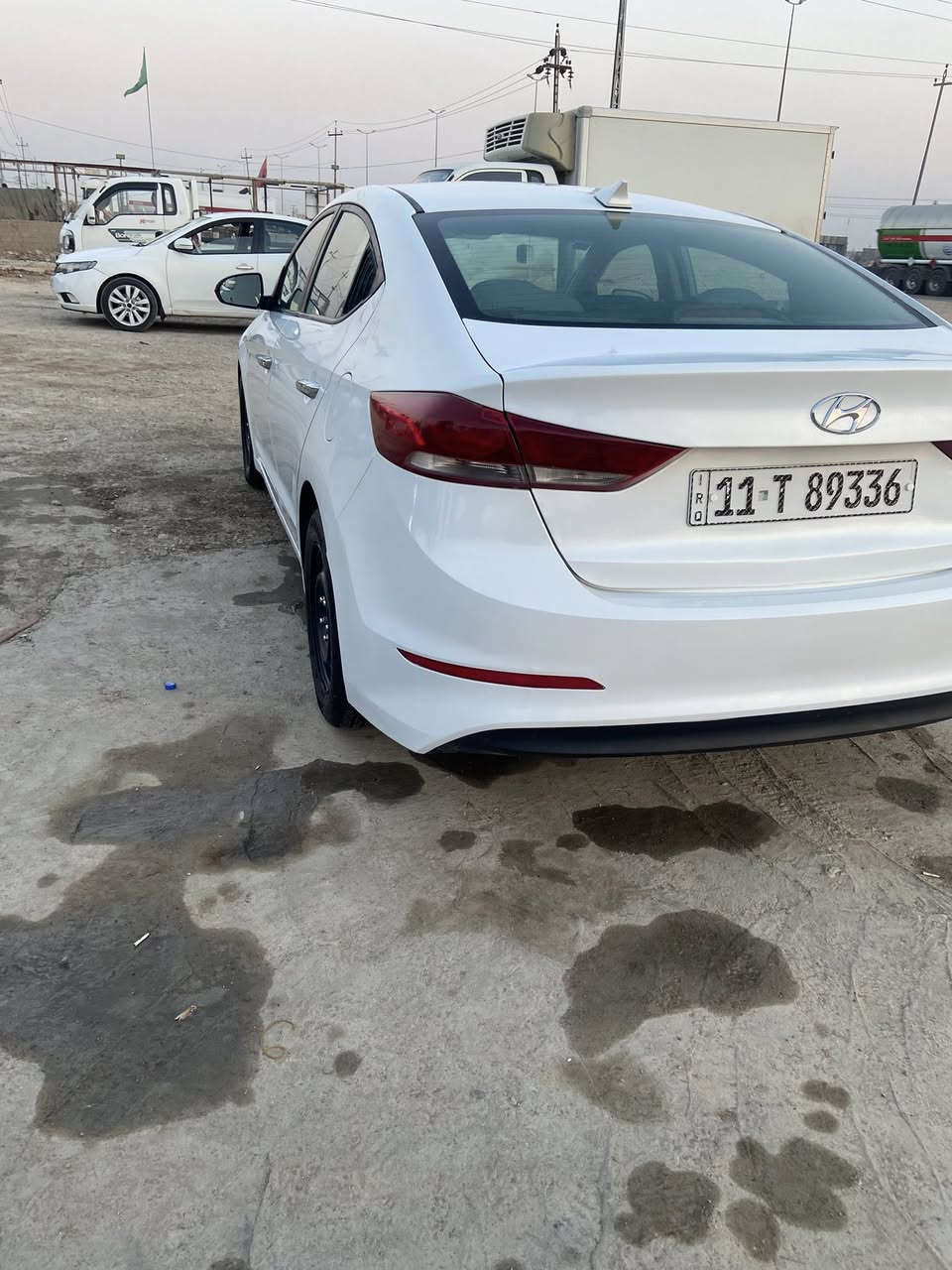 السلام عليكم
النترا 2017 أمريكي

رقم بغداد بسمي تحويل ثاني يوم

مصبوغه عام اثر تجيه خفيفه

تجيه ع تراب يعني والصور موجوده 

الأبواب ليبل واحد طخه ما بيهن 

واردها جاملغ خلفي والبدنه 

قطعتين تبديل جاملغ وبنيد 

 محرك دوش  2000

مفتوح لا تبخير ولا تنقيص 

گير ادامه كامله 

صدر جديد

السياره نضيفه وجاهزة 

السعر 110 

بغداد الجديدة 

استفسار اكثر

***********
