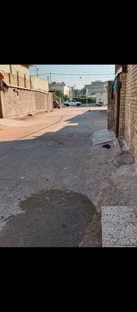 نصف قطعه للبيع طابقين بناء حديث بين الاوفلي وبين داخل ب ظهر مستشفى شهي...