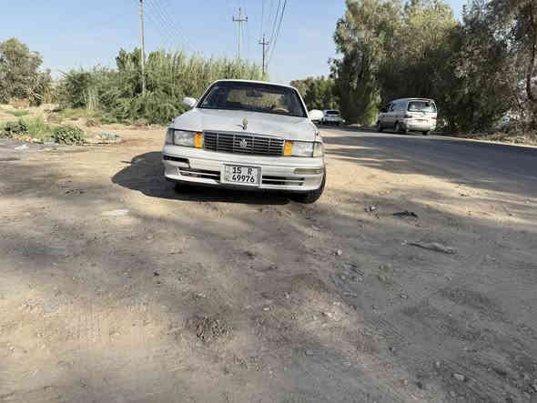 السلام عليكم من رخصه الادمن سياره بطه منفصل موديل 93 السياره جاهزه وخير من الله كفاله من الكص والاصوليات والضربه رقم انبار انكليزي بسمي شخصين السياره بحاله جيده باتري جديد زوج تايرات امامي جديد كهربائيات كله شغاله ما تريد مصرف السياره حلوه نظيفه السعر 57 وبيه مجال 
***********
