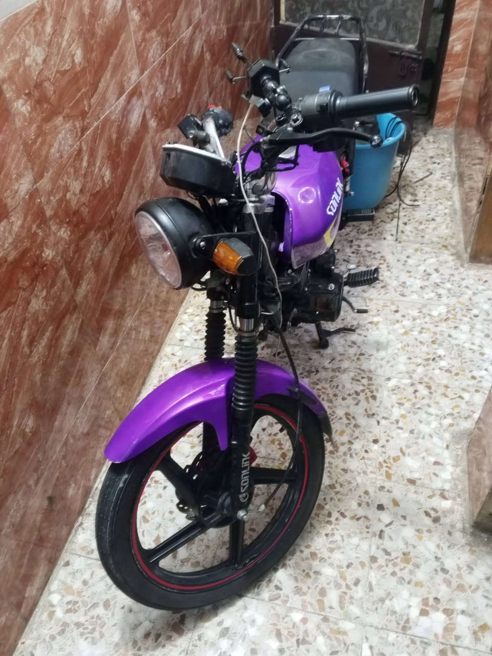 سلام عليكم ماكس وان سولنك دراجه مكلوبه فقط الستيرن بيه شويه عواج رايده مرواس مكاني بغداد ثعالبه‏‪***********‬‏رقمي
