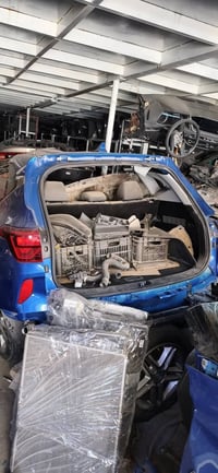 سليتوس 2022 وارد امريكي تتوفر قطع غيار السياره للستفسار 07719314246