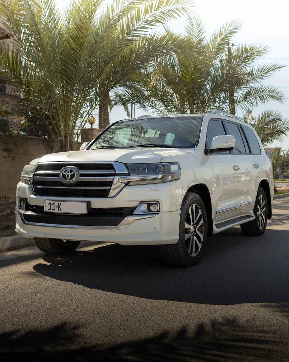 السلام عليكم ورحمة الله وبركاته
لاندكروز ساز ٢٠١٩ بسمي رقم بغداد دولي
٨ سلندر ٤٧٠٠ 
جميع الصيانة بالوكالة 
تخم تاير دلوب جديد
ماشية ١٣٠ الف 
السياره بيه صبغ اماكن
السعر ٤٨  قابل للتفاوض
المكان بصره / بغداد
رقم التلفون *********** - ***********
