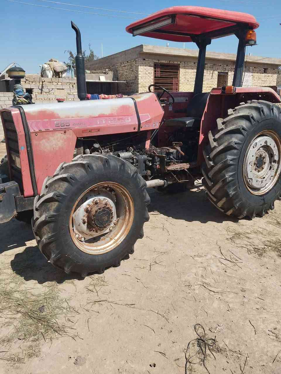 فوركسن للبيع مكينه مكفوله رقم سلمانيه وكاله عامه  موديل 2013 السعر ١٦ وبيه مجال تصل***********المكان الديوانية
