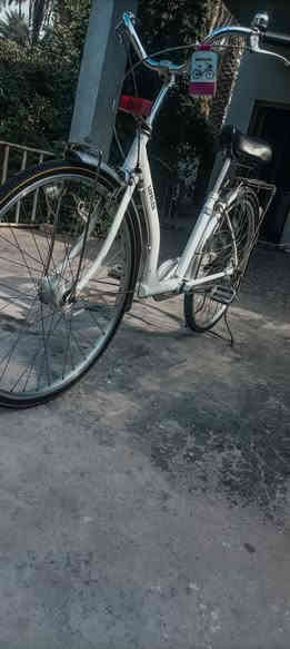 سلام عليكم ورحمة الله وبركاته بايسكل للبيع كامل مكمل نضافه فول داينمو شغال السعر 70 وبي مجال العنوان بغداد البياع شرط رابعه شارع الباله *********** ألاستفسار
