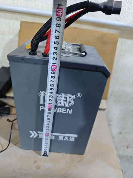 بطاريه ليثوم فوسفات الحديد بعدها جديده مال سيزر معروفه مشحونه26مره ترنبط على تطبيق
50امبير
48فولت
رايده 350 للعلم سعرها يعبر550
مكاني بغداد الرصافه
***********
