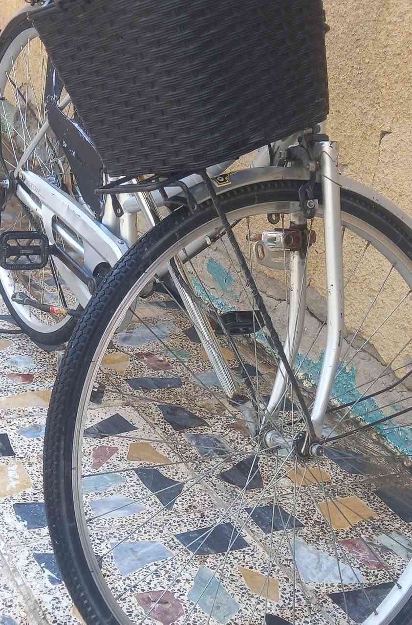 السلام عليكم عندي  بايسكل  حجم ٢٧ مكاني كماليه شارع لاصفر شارع لاصفر سعر ٨٠ قفل


**إذا كنت صاحب هذا الإعلان وتريد حذفه لأي سبب، رجاءا أرسل رسالة إلى الدعم الفني**